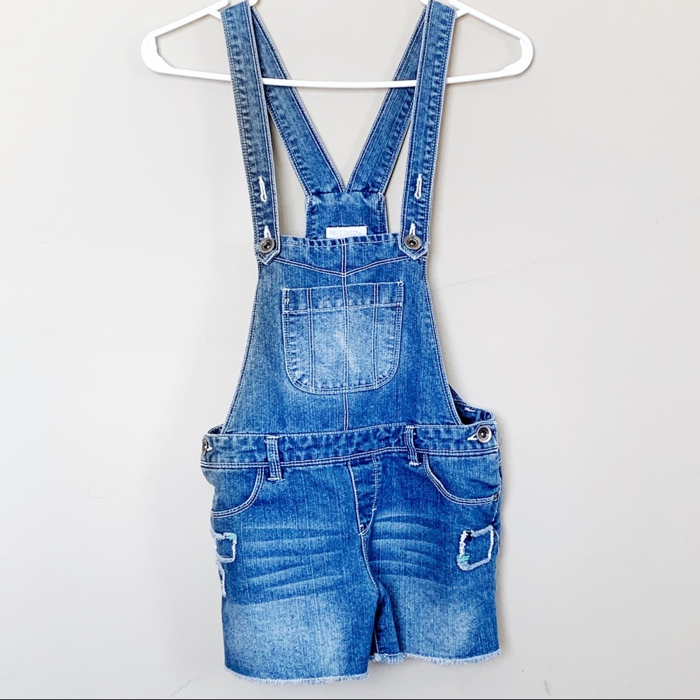 Overall shorts